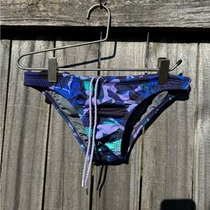 Jolyn “MIDL” Bikini Bottom Medium